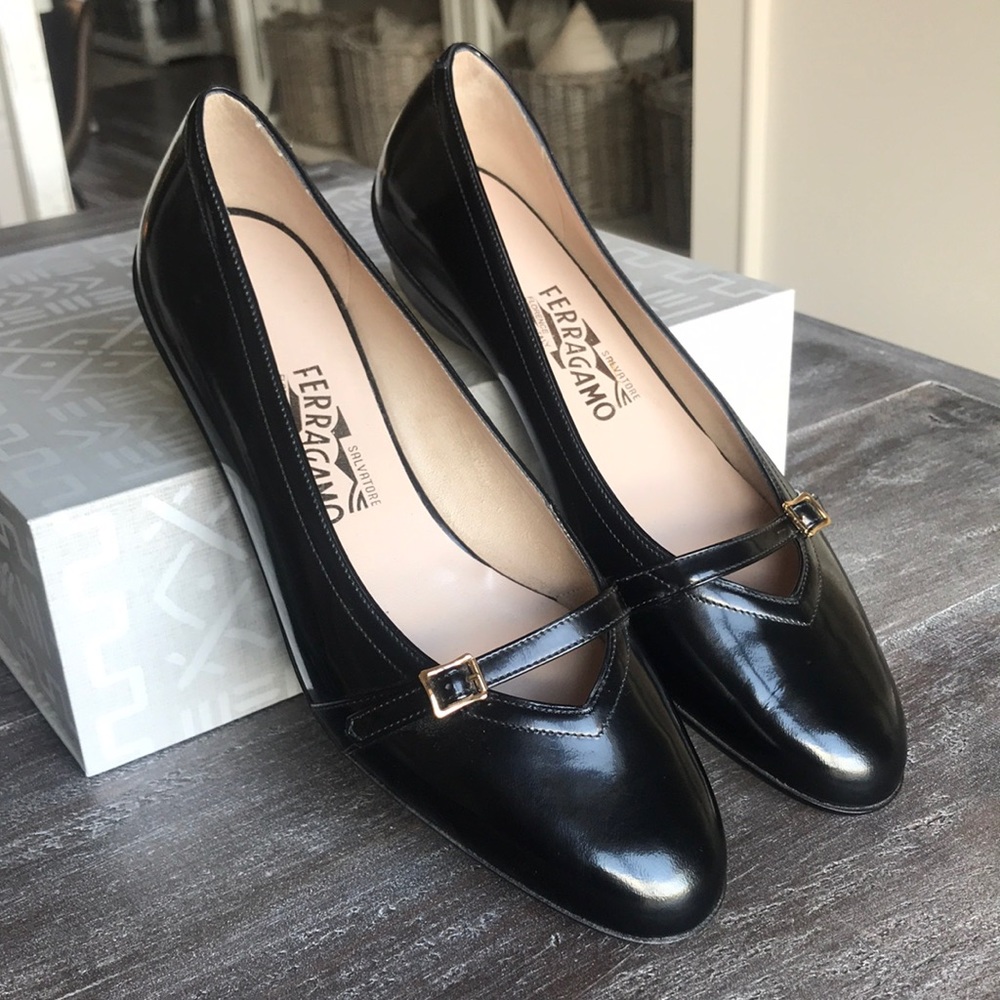 Ferragamo
Black Audrey Mary Jane Ballet Flats 8 C